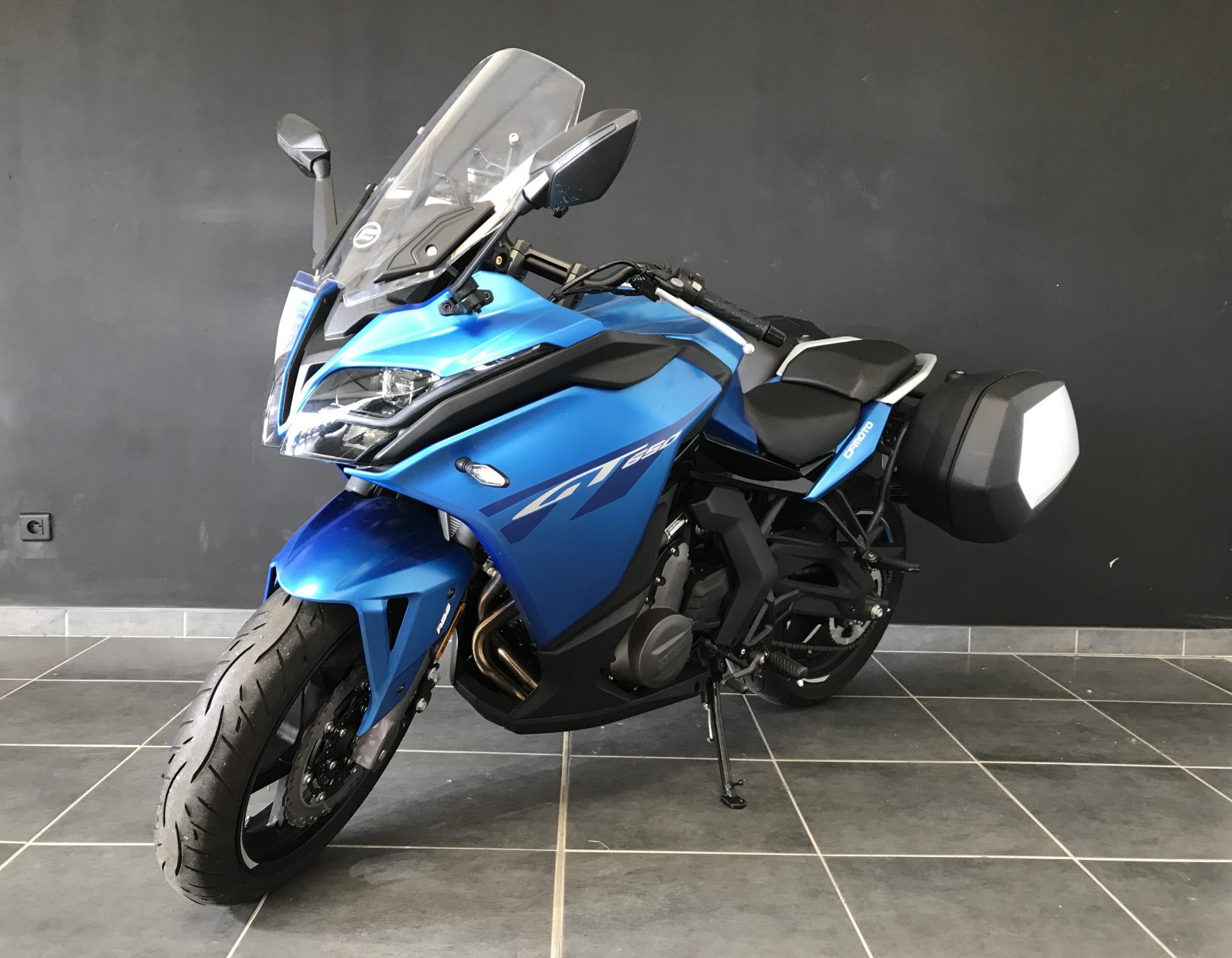 CF MOTO GT 650 Adventure BMW