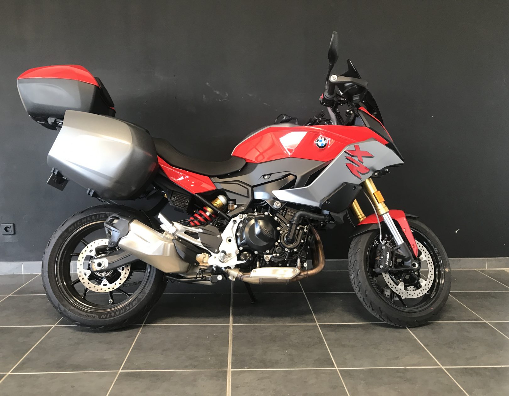 bmw moto f900xr