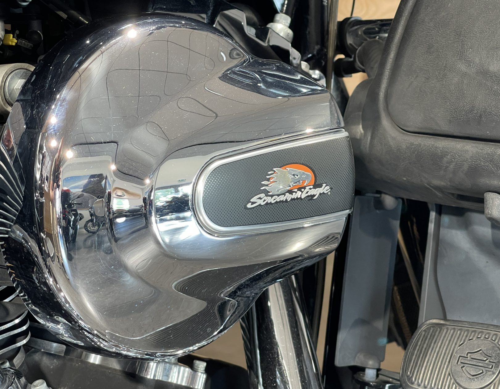 Harley David Electra Glide Ultra Limited 1690 Stage 1 Adventure BMW