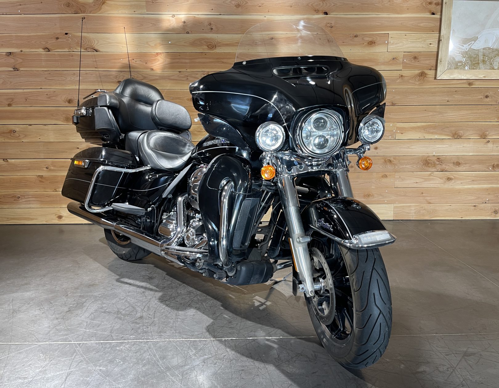 Harley David Electra Glide Ultra Limited 1690 Stage 1 Adventure BMW