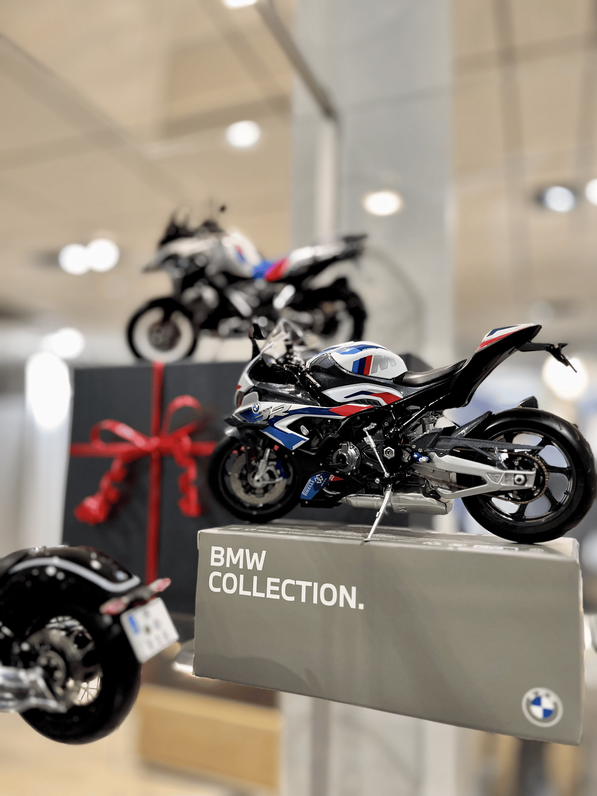 NOUVEAUTÉ : Miniatures BMW MOTORRAD - Adventure BMW