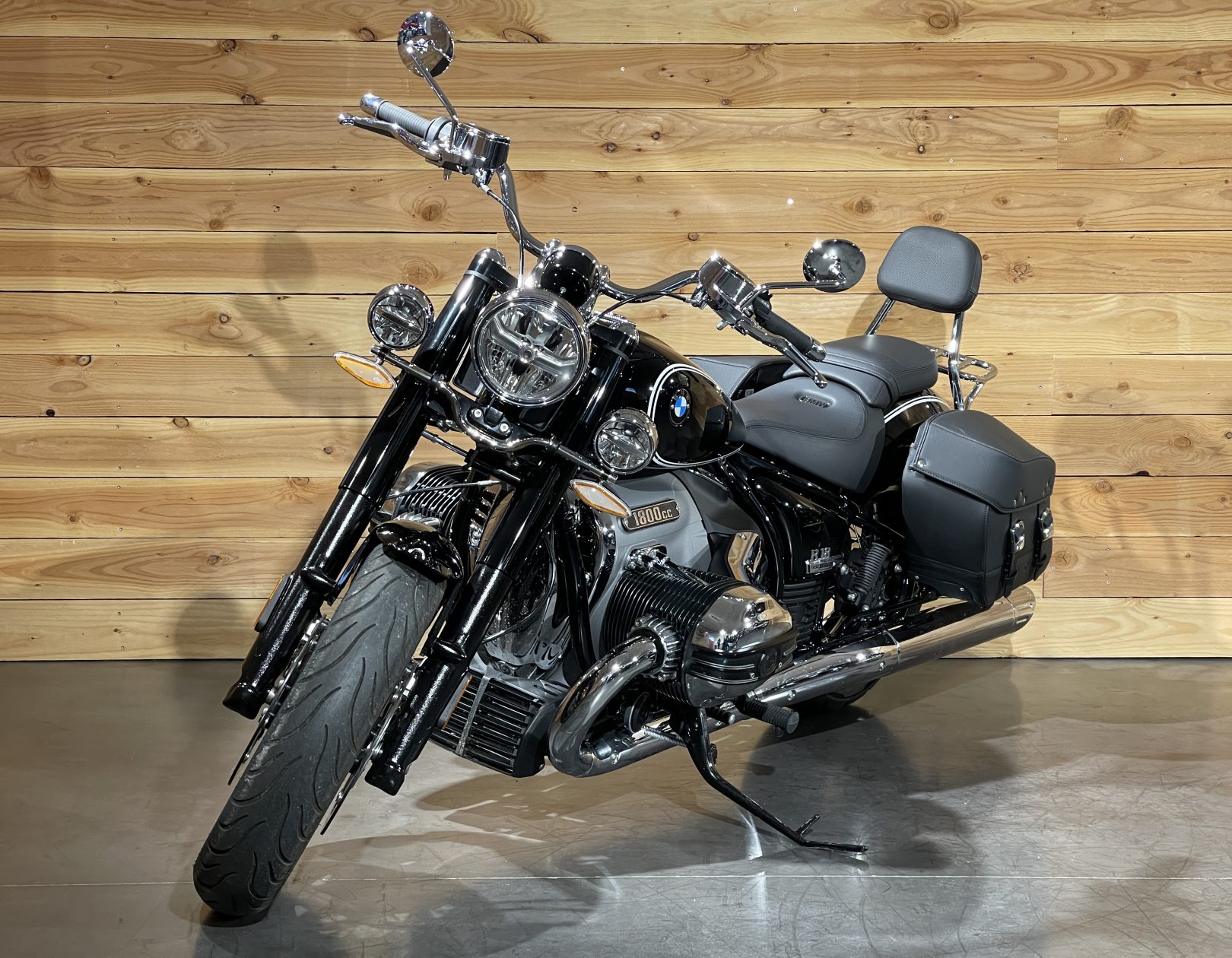 BMW R18 Classic - Adventure BMW