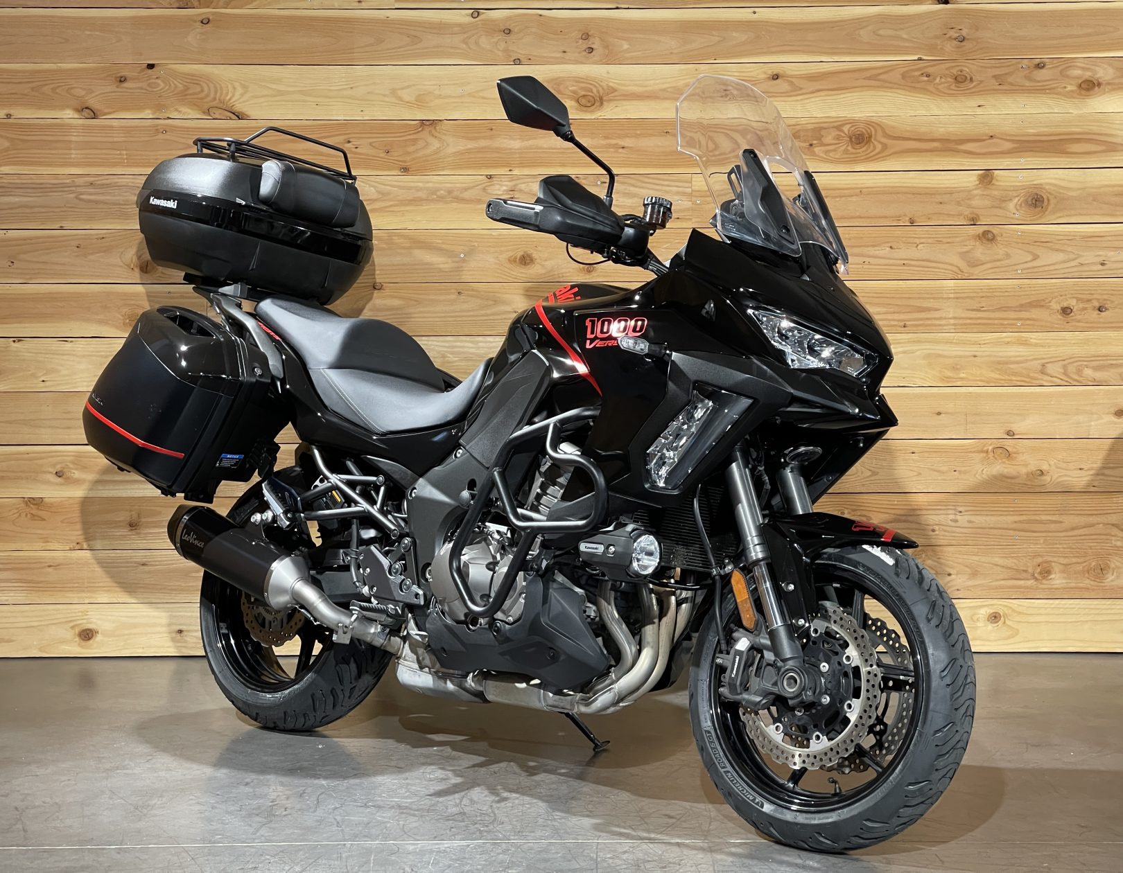 Kawasaki Versys 1000 Grand Tourer SE Adventure BMW
