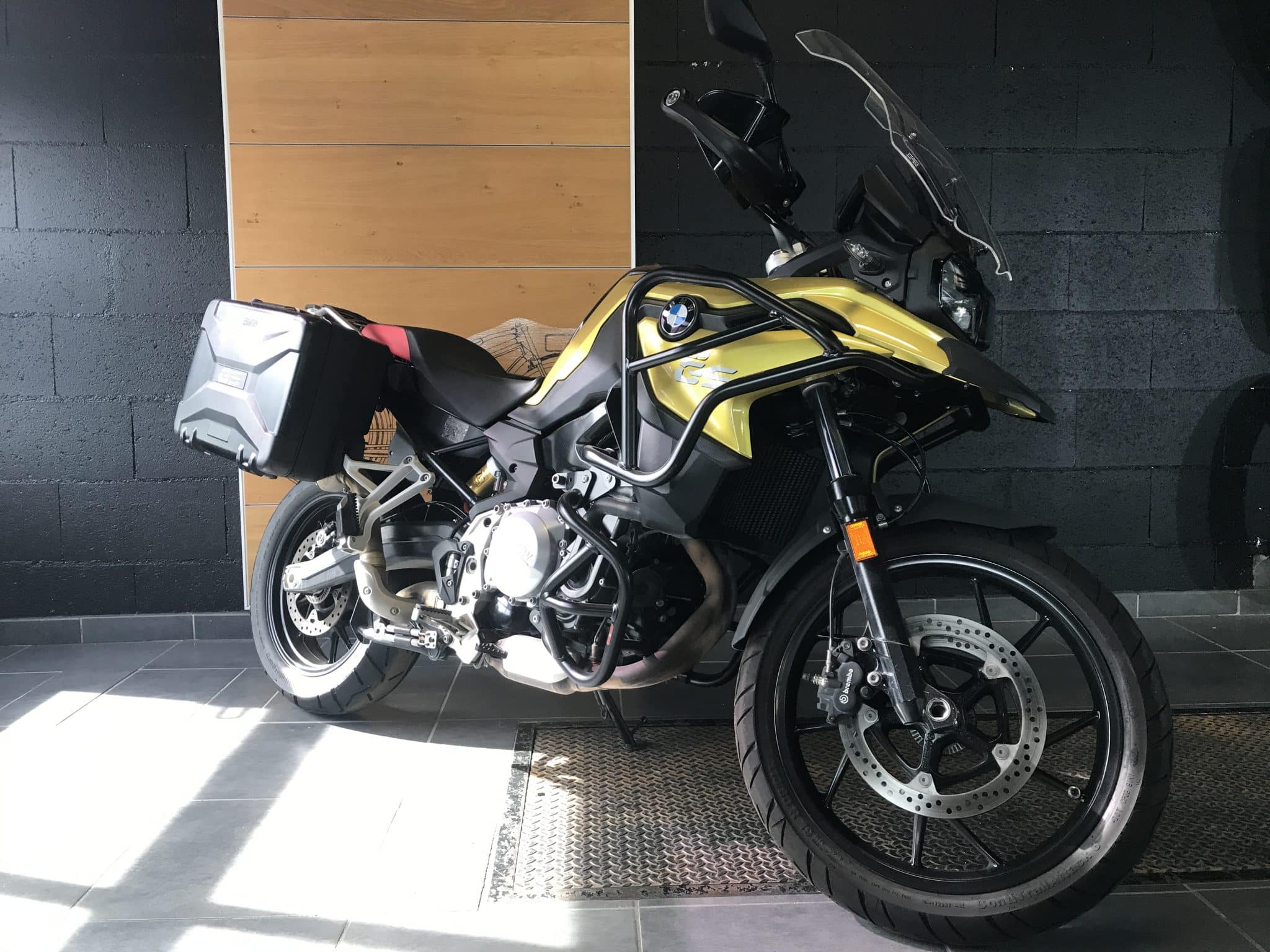 bmw f750gs adventure