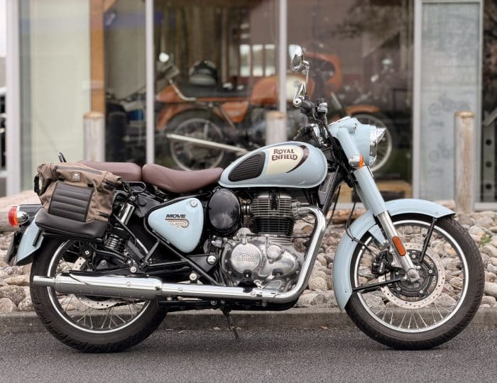 Moto de profil Royal Enfield Classic 350